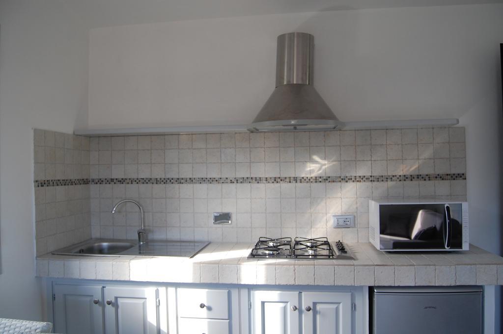 Casa Vacanze Gli Ulivi Borgomaro Habitación foto